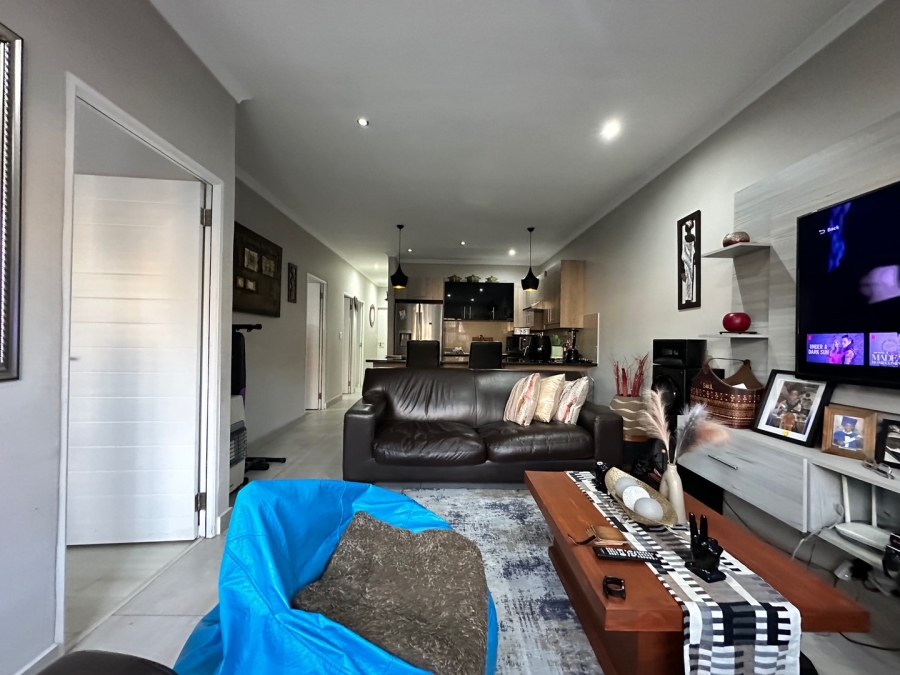 3 Bedroom Property for Sale in Table View Western Cape
